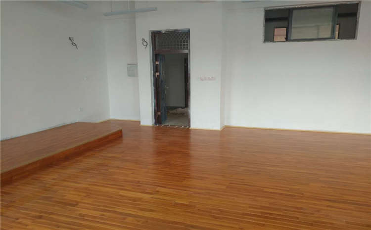 造價(jià)是的多少？學(xué)校體育運(yùn)動(dòng)地板