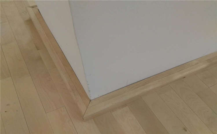 江蘇體育運(yùn)動(dòng)木地板施工團(tuán)隊(duì)