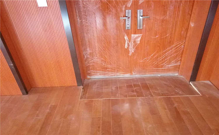 硬木企口舞臺(tái)實(shí)木地板怎么維修？