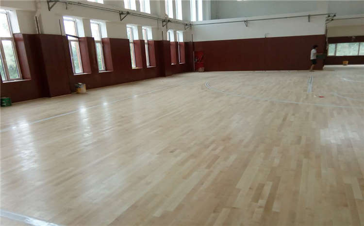 柞木舞臺(tái)運(yùn)動(dòng)木地板廠家去哪找？