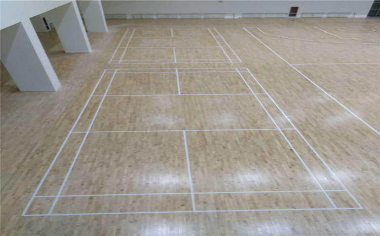 楓樺木體育木地板一般多少錢(qián)？