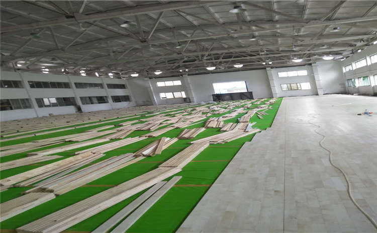 專業(yè)的籃球場(chǎng)木地板主輔龍骨結(jié)構(gòu)