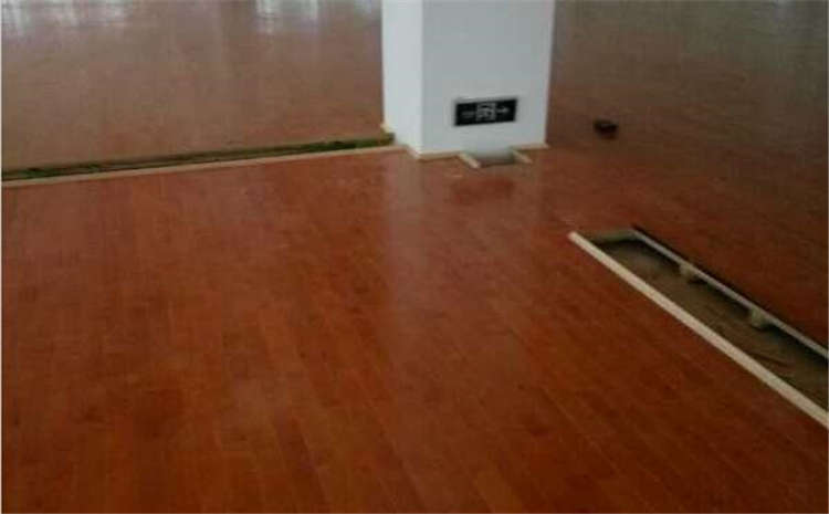 柞木乒乓球館木地板報(bào)價(jià)