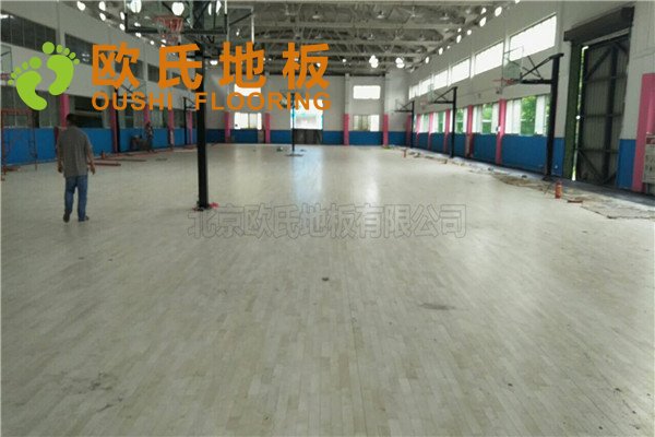 廣東YBDL江門HOOP PARK籃球公園木地板項(xiàng)目