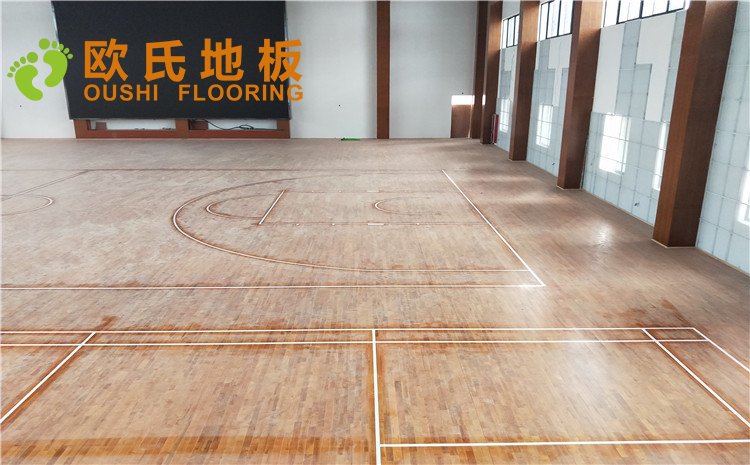 德清求是高級(jí)中學(xué)體育館木地板案例
