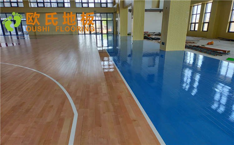 江蘇連云港消防隊(duì)籃球館木地板圖片