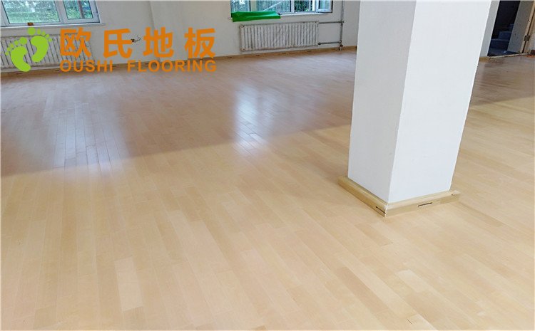 佳木斯市同江消防隊(duì)籃球館木地板項(xiàng)目—?dú)W氏實(shí)木運(yùn)動(dòng)地板